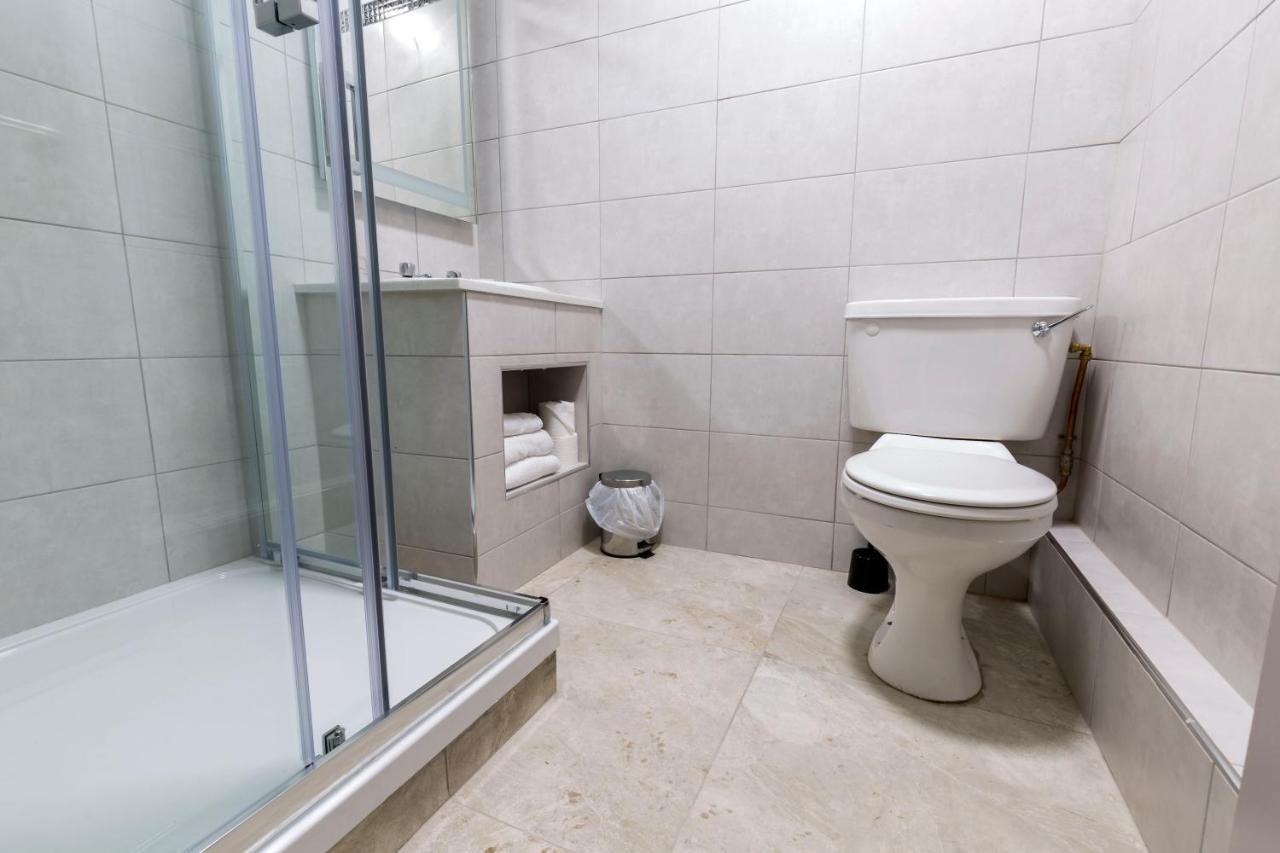 Ivy Tower Hotel Castlebar Eksteriør bilde
